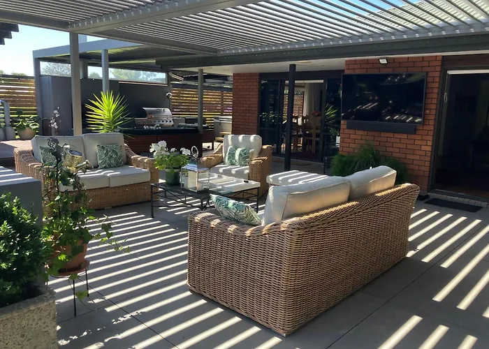 Maples On Harewood Bed & Breakfast Christchurch